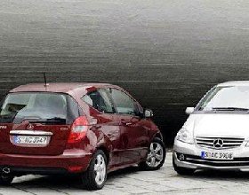 奔驰A级轿车2010年11月19日正式登陆中国