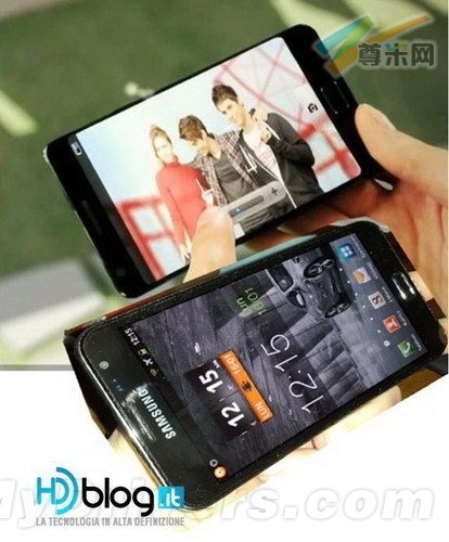 三星新机皇Galaxy S III再曝光：窄边设计