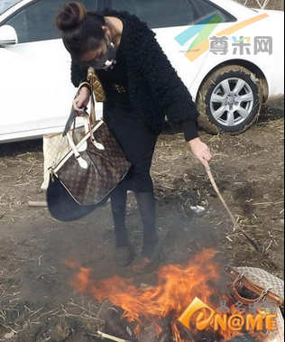 烧包门